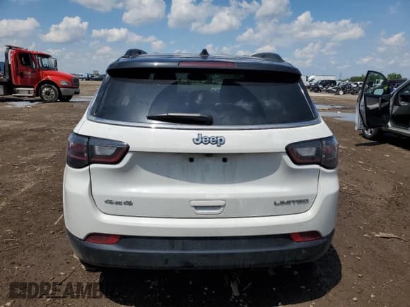 ✅ 2022 Jeep Compass High Altitude • VIN: 3C4NJDCB8NT196187 • Lot: 61956315. Wystawiony na Copart z przebiegiem 50 503 mil. Bezpłatny archiwum sprzedaży aukcyjnych z USA i szczegółowy raport historii pojazdu na DreamBid. Zdjęcie 6.