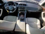 ✅ 2018 Jaguar F-Pace 25t Prestige • VIN: SADCK2FXXJA271140 • Лот: 70787435. Опубликован ранее на Copart с пробегом 119 799 миль. Бесплатный доступ к архиву аукционных продаж из США и подробный отчёт об истории автомобиля на DreamBid. Изображение 8.