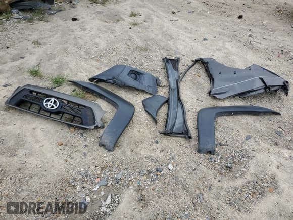 ✅ 2013 Toyota Tacoma • VIN: 5TFJX4CN7DX021973 • Lot: 82095605. Listed on Copart with 175,071 mi. Free auction sales archive from the USA and detailed vehicle history report at DreamBid. Image 12.