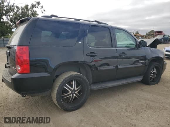 ✅ 2009 GMC Yukon SLT 4SB • VIN: 1GKFK33009R202822 • Лот: 63786755. Опубликован ранее на Copart с пробегом 197 235 миль. Бесплатный доступ к архиву аукционных продаж из США и подробный отчёт об истории автомобиля на DreamBid. Изображение 3.