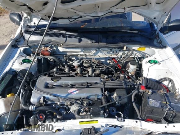 ✅ 1992 Nissan NX • VIN: JN1GB34C9NU100258 • Lot: 40939626. Wystawiony na IAAI z przebiegiem 134 739 mil. Bezpłatny archiwum sprzedaży aukcyjnych z USA i szczegółowy raport historii pojazdu na DreamBid. Zdjęcie 10.