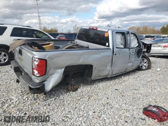 ✅ 2015 Chevrolet Silverado 1500 LT • VIN: 1GCRCREC9FZ305099 • Lot: 85392345. Wystawiony na Copart z przebiegiem Nie podano. Bezpłatny archiwum sprzedaży aukcyjnych z USA i szczegółowy raport historii pojazdu na DreamBid. Zdjęcie 3.