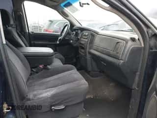 2004 Dodge 1500 SLT z VIN 1D7HA18NX4S765447, wystawiony jako IAAI lot #43498794 z przebiegiem 216 835 mil mil oraz . Historia ofert i sprzedaży dostępna na DreamBid. Obrazek 5.