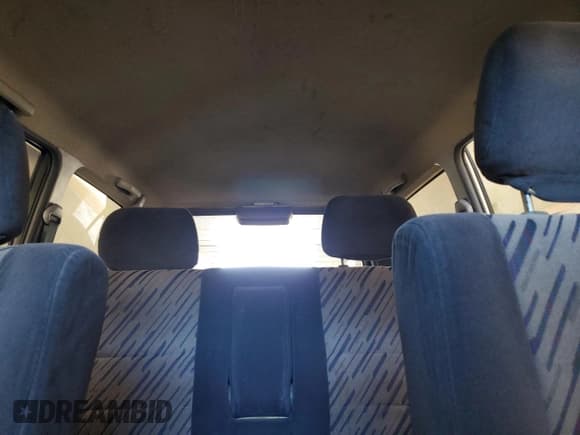 ✅ 1996 Toyota Land Cruiser • VIN: KZJ950001238 • Лот: 69682115. Опубликован ранее на Copart с пробегом 225 232 миль. Бесплатный доступ к архиву аукционных продаж из США и подробный отчёт об истории автомобиля на DreamBid. Изображение 10.