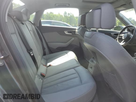 ✅ 2018 Audi A4 Prestige • VIN: WAUFNAF41JN014762 • Lot: 63342375. Wystawiony na Copart z przebiegiem 54 518 mil. Bezpłatny archiwum sprzedaży aukcyjnych z USA i szczegółowy raport historii pojazdu na DreamBid. Zdjęcie 10.