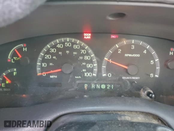 ✅ 1999 Ford F-150 • VIN: 1FTRX17W9XKC26491 • Lot: 94941885. Wystawiony na Copart z przebiegiem Nie podano. Bezpłatny archiwum sprzedaży aukcyjnych z USA i szczegółowy raport historii pojazdu na DreamBid. Zdjęcie 9.