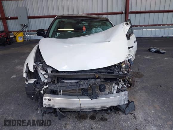 ✅ 2017 Nissan Maxima S • VIN: 1N4AA6APXHC371103 • Lot: 42586955. Listed on IAAI with 132,000 mi. Free auction sales archive from the USA and detailed vehicle history report at DreamBid. Image 13.