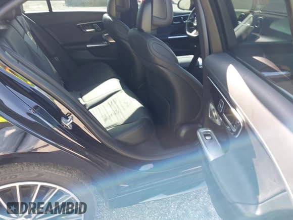 ✅ 2024 Mercedes-Benz C 300 • VIN: W1KAF4GB9RR173743 • Lot: 42894085. Wystawiony na IAAI z przebiegiem 24 331 mil. Bezpłatny archiwum sprzedaży aukcyjnych z USA i szczegółowy raport historii pojazdu na DreamBid. Zdjęcie 8.