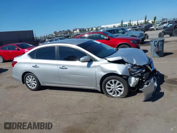 ✅ 2018 Nissan Sentra SV • VIN: 3N1AB7AP0JY348698 • Лот: 43352748. Опубликован ранее на IAAI с пробегом 73 171 миль. Бесплатный доступ к архиву аукционных продаж из США и подробный отчёт об истории автомобиля на DreamBid. Изображение 14.