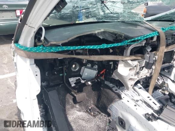 ✅ 2025 Ford Explorer • VIN: 1FMWK7HC1SGA65781 • Lot: 42586897. Wystawiony na IAAI z przebiegiem Nie podano. Bezpłatny archiwum sprzedaży aukcyjnych z USA i szczegółowy raport historii pojazdu na DreamBid. Zdjęcie 7.