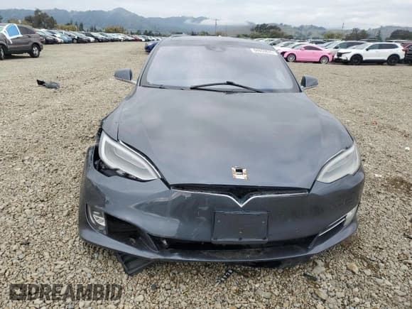 ✅ 2016 Tesla Model S 90D • VIN: 5YJSA1E47GF146916 • Лот: 84659835. Опубликован ранее на Copart с пробегом 114 908 миль. Бесплатный доступ к архиву аукционных продаж из США и подробный отчёт об истории автомобиля на DreamBid. Изображение 5.