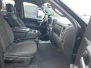 ✅ 2019 Chevrolet Silverado 1500 LT • VIN: 3GCPYDEK7KG138139 • Lot: 43720288. Wystawiony na IAAI z przebiegiem 97 800 mil. Bezpłatny archiwum sprzedaży aukcyjnych z USA i szczegółowy raport historii pojazdu na DreamBid. Zdjęcie 5.