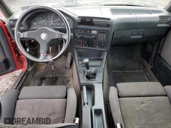 ✅ 1986 BMW 3 Series 325e • VIN: WBAAB5408G9678133 • Lot: 53398534. Listed on Copart with 241,396 mi. Free auction sales archive from the USA and detailed vehicle history report at DreamBid. Image 8.