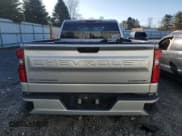 ✅ 2019 Chevrolet Silverado 1500 Custom • VIN: 1GCRYBEH2KZ266659 • Lot: 50684955. Wystawiony na Copart z przebiegiem 110 595 mil. Bezpłatny archiwum sprzedaży aukcyjnych z USA i szczegółowy raport historii pojazdu na DreamBid. Zdjęcie 6.