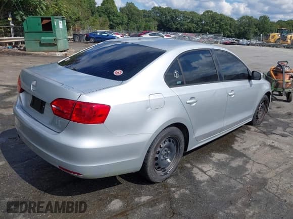 ✅ 2012 Volkswagen Jetta SE • VIN: 3VWDP7AJ9CM332952 • Lot: 43201636. Listed on IAAI with 222,873 mi. Free auction sales archive from the USA and detailed vehicle history report at DreamBid. Image 4.