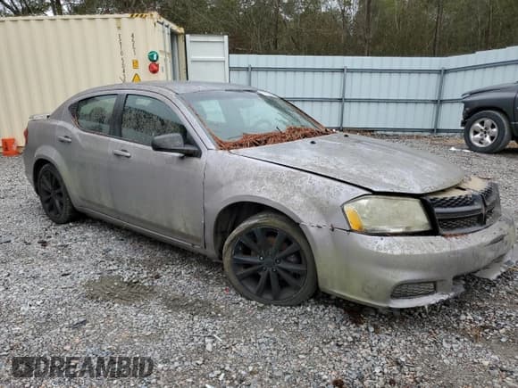 ✅ 2014 Dodge Avenger SE • VIN: 1C3CDZAB2EN187567 • Лот: 79853884. Опубликован ранее на Copart с пробегом 178 272 миль. Бесплатный доступ к архиву аукционных продаж из США и подробный отчёт об истории автомобиля на DreamBid. Изображение 4.