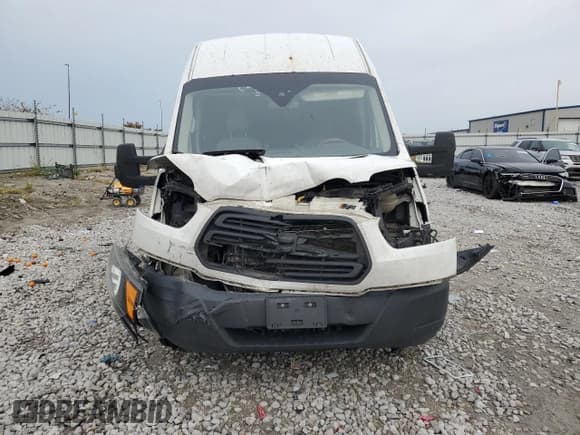 ✅ 2017 Ford Transit • VIN: 1FTBW3XM5HKB26422 • Lot: 81663285. Wystawiony na Copart z przebiegiem 866 237 mil. Bezpłatny archiwum sprzedaży aukcyjnych z USA i szczegółowy raport historii pojazdu na DreamBid. Zdjęcie 5.