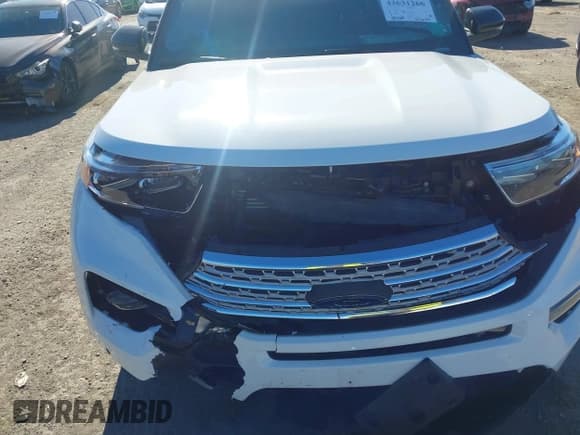 ✅ 2023 Ford Explorer Limited • VIN: 1FMSK8FH0PGB68300 • Lot: 43631266. Wystawiony na IAAI z przebiegiem 44 704 mil. Bezpłatny archiwum sprzedaży aukcyjnych z USA i szczegółowy raport historii pojazdu na DreamBid. Zdjęcie 6.