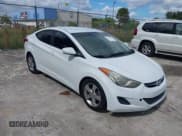 ✅ 2013 Hyundai Elantra GLS • VIN: 5NPDH4AE3DH352008 • Лот: 43484878. Опубликован ранее на IAAI с пробегом 207 568 миль. Бесплатный доступ к архиву аукционных продаж из США и подробный отчёт об истории автомобиля на DreamBid. Изображение 1.