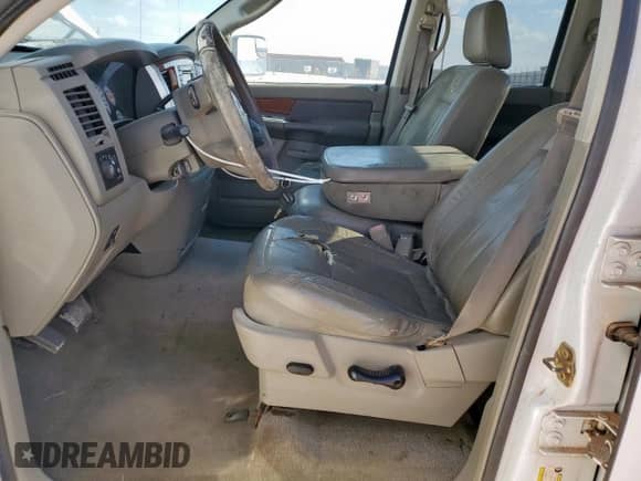 2006 Dodge 1500 Laramie with VIN 1D7HA18296S582601, listed as a Copart auction lot 86329235 with 276,344 mi miles and Clean title. Bid and sale history available at DreamBid. Image 7.