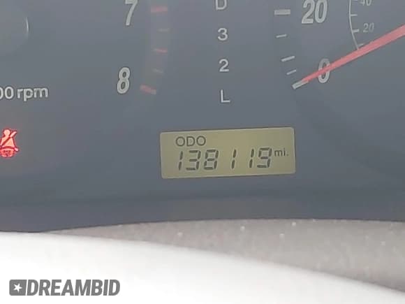 ✅ 2006 Hyundai Elantra GLS • VIN: KMHDN46DX6U215662 • Lot: 41916886. Wystawiony na IAAI z przebiegiem 138 119 mil. Bezpłatny archiwum sprzedaży aukcyjnych z USA i szczegółowy raport historii pojazdu na DreamBid. Zdjęcie 7.