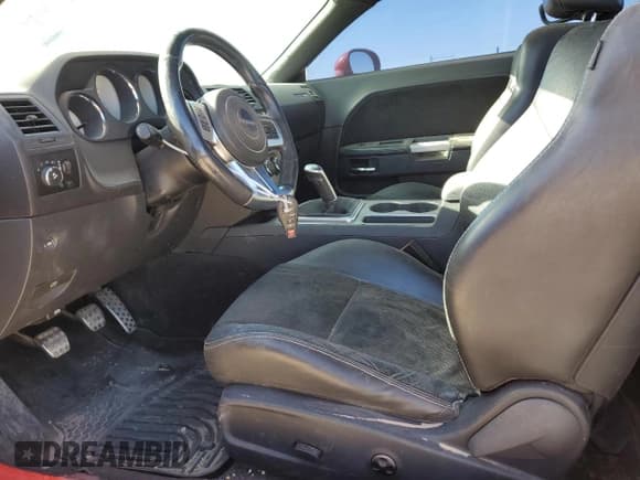 ✅ 2012 Dodge Challenger SRT-8 392 • VIN: 2C3CDYCJ7CH155511 • Lot: 86249734. Wystawiony na Copart z przebiegiem 140 382 mil. Bezpłatny archiwum sprzedaży aukcyjnych z USA i szczegółowy raport historii pojazdu na DreamBid. Zdjęcie 7.