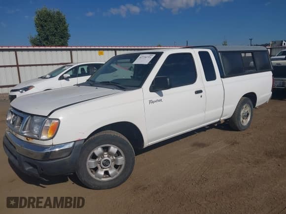 ✅ 2000 Nissan Frontier XE • VIN: 1N6DD26S8YC403483 • Lot: 42734721. Listed on IAAI with 271,752 mi. Free auction sales archive from the USA and detailed vehicle history report at DreamBid. Image 2.