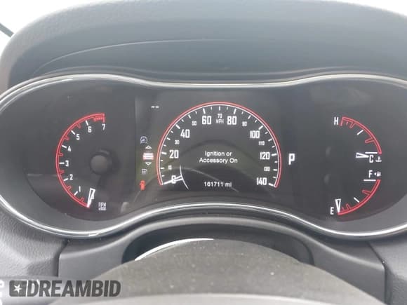 ✅ 2018 Dodge Durango SXT • VIN: 1C4RDJAG6JC198435 • Lot: 41896257. Wystawiony na IAAI z przebiegiem 161 711 mil. Bezpłatny archiwum sprzedaży aukcyjnych z USA i szczegółowy raport historii pojazdu na DreamBid. Zdjęcie 7.