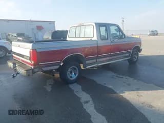 ✅ 1994 Ford F-150 • VIN: 1FTEX14N3RKB49453 • Lot: 43730177. Wystawiony na IAAI z przebiegiem 82 434 mil. Bezpłatny archiwum sprzedaży aukcyjnych z USA i szczegółowy raport historii pojazdu na DreamBid. Zdjęcie 4.