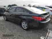 2013 Hyundai Sonata GLS z VIN 5NPEB4AC2DH514120, wystawiony jako Copart lot #90020585 z przebiegiem 152 029 mil mil oraz Czysty tytuł • Clean title. Historia ofert i sprzedaży dostępna na DreamBid. Obrazek 2.