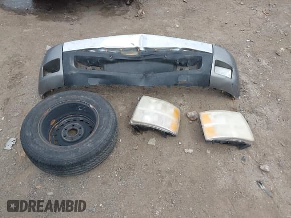 ✅ 2007 Chevrolet Silverado 1500 1LT • VIN: 2GCEC13J271510467 • Lot: 42184998. Wystawiony na IAAI z przebiegiem 258 558 mil. Bezpłatny archiwum sprzedaży aukcyjnych z USA i szczegółowy raport historii pojazdu na DreamBid. Zdjęcie 11.