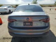 ✅ 2022 Volkswagen Jetta Sport • VIN: 3VWBM7BU7NM033844 • Lot: 67257805. Wystawiony na Copart z przebiegiem Nie podano. Bezpłatny archiwum sprzedaży aukcyjnych z USA i szczegółowy raport historii pojazdu na DreamBid. Zdjęcie 6.