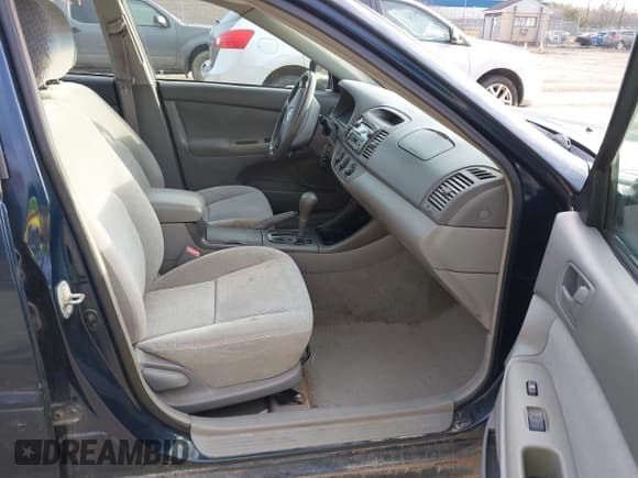 ✅ 2003 Toyota Camry LE • VIN: 4T1BE32K63U247154 • Lot: 43699310. Listed on IAAI with 138,413 mi. Free auction sales archive from the USA and detailed vehicle history report at DreamBid. Image 5.