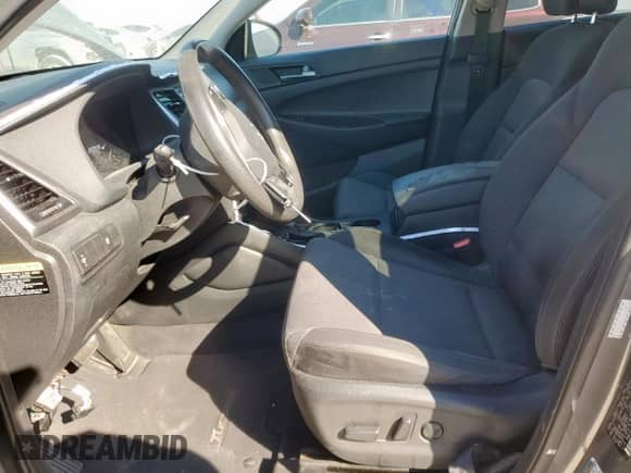 2017 Hyundai Tucson SE with VIN KM8J3CA42HU412404, listed as a Copart auction lot 81929165 with 215,143 mi miles and Salvage title. Bid and sale history available at DreamBid. Image 7.