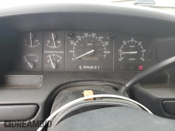 ✅ 1996 Ford Bronco XL • VIN: 1FMEU15N3TLB38425 • Lot: 81876685. Listed on Copart with 269,790 mi. Free auction sales archive from the USA and detailed vehicle history report at DreamBid. Image 9.