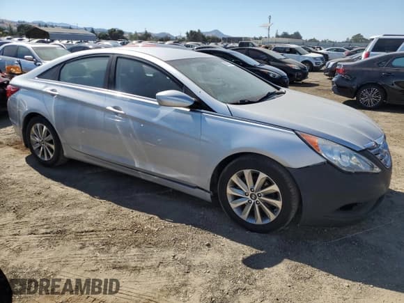 ✅ 2013 Hyundai Sonata GLS • VIN: 5NPEB4AC1DH555449 • Lot: 63909964. Listed on Copart with 285,813 mi. Free auction sales archive from the USA and detailed vehicle history report at DreamBid. Image 4.
