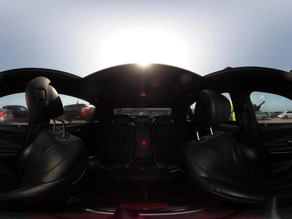 ✅ 2015 Mercedes-Benz S 550 • VIN: WDDUG8FB2FA070970 • Lot: 42605930. Wystawiony na IAAI z przebiegiem 123 675 mil. Bezpłatny archiwum sprzedaży aukcyjnych z USA i szczegółowy raport historii pojazdu na DreamBid. Zdjęcie 17.