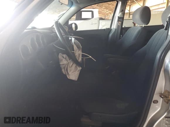 ✅ 2003 Chrysler PT Cruiser Touring • VIN: 3C4FY58B33T598193 • Lot: 90366355. Listed on Copart with 221,976 mi. Free auction sales archive from the USA and detailed vehicle history report at DreamBid. Image 7.