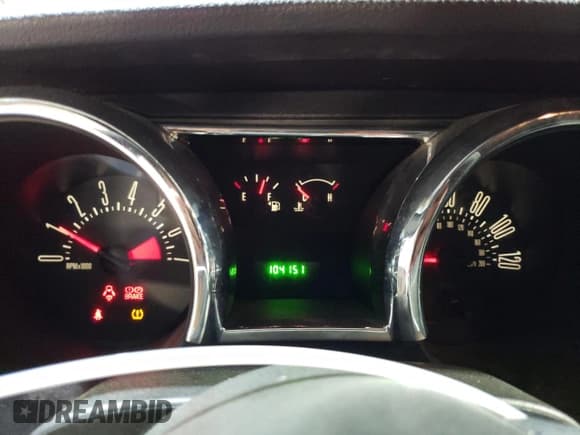 ✅ 2007 Ford Mustang Deluxe • VIN: 1ZVFT80N175282039 • Лот: 86665065. Опубликован ранее на Copart с пробегом 104 151 миль. Бесплатный доступ к архиву аукционных продаж из США и подробный отчёт об истории автомобиля на DreamBid. Изображение 9.