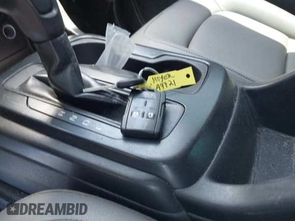 ✅ 2019 Chevrolet Colorado 2WD Work Truck • VIN: 1GCHSBEA3K1172420 • Lot: 42846458. Wystawiony na IAAI z przebiegiem 81 366 mil. Bezpłatny archiwum sprzedaży aukcyjnych z USA i szczegółowy raport historii pojazdu na DreamBid. Zdjęcie 11.