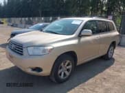 ✅ 2010 Toyota Highlander • VIN: 5TDBK3EH1AS019464 • Lot: 42904939. Wystawiony na IAAI z przebiegiem 228 139 mil. Bezpłatny archiwum sprzedaży aukcyjnych z USA i szczegółowy raport historii pojazdu na DreamBid. Zdjęcie 17.
