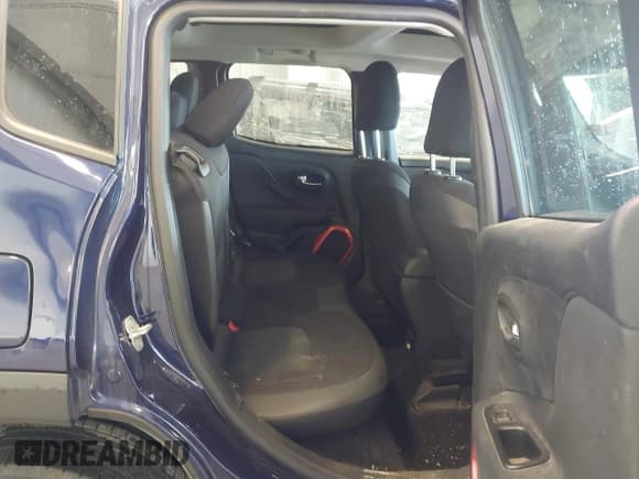 ✅ 2016 Jeep Renegade Trailhawk • VIN: ZACCJBCT3GPD43983 • Lot: 43664656. Listed on IAAI with 112,921 mi. Free auction sales archive from the USA and detailed vehicle history report at DreamBid. Image 8.