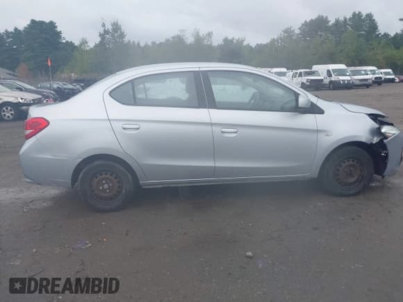 ✅ 2017 Mitsubishi Mirage ES • VIN: ML32F3FJXHHF11212 • Lot: 43005731. Wystawiony na IAAI z przebiegiem 50 068 mil. Bezpłatny archiwum sprzedaży aukcyjnych z USA i szczegółowy raport historii pojazdu na DreamBid. Zdjęcie 13.