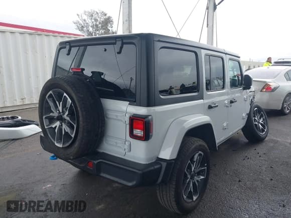 ✅ 2024 Jeep Wrangler Sport S • VIN: 1C4RJXN67RW227903 • Lot: 41777629. Listed on IAAI with 11,234 mi. Free auction sales archive from the USA and detailed vehicle history report at DreamBid. Image 4.