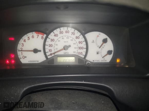 ✅ 2004 Toyota Corolla CE • VIN: 1NXBR32E34Z192078 • Лот: 93123115. Опубликован ранее на Copart с пробегом 237 802 миль. Бесплатный доступ к архиву аукционных продаж из США и подробный отчёт об истории автомобиля на DreamBid. Изображение 9.