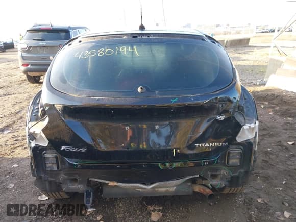 ✅ 2012 Ford Focus Titanium • VIN: 1FAHP3N23CL214032 • Лот: 43580194. Опубликован ранее на IAAI с пробегом 66 581 миль. Бесплатный доступ к архиву аукционных продаж из США и подробный отчёт об истории автомобиля на DreamBid. Изображение 17.