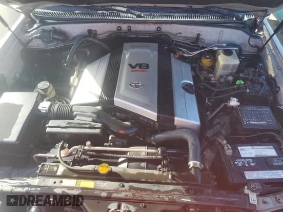 ✅ 2001 Toyota Land Cruiser • VIN: JTEHT05J612008312 • Лот: 75644214. Опубликован ранее на Copart с пробегом Не указан. Бесплатный доступ к архиву аукционных продаж из США и подробный отчёт об истории автомобиля на DreamBid. Изображение 12.