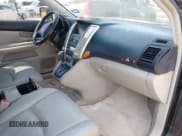 ✅ 2006 Lexus RX 400h • VIN: JTJHW31U160012281 • Lot: 43038054. Wystawiony na IAAI z przebiegiem 219 045 mil. Bezpłatny archiwum sprzedaży aukcyjnych z USA i szczegółowy raport historii pojazdu na DreamBid. Zdjęcie 5.