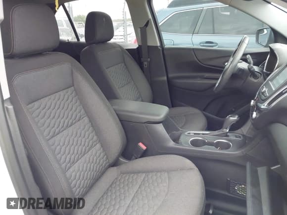 ✅ 2018 Chevrolet Equinox LT • VIN: 2GNAXKEX0J6345899 • Лот: 43281984. Опубликован ранее на IAAI с пробегом 28 865 миль. Бесплатный доступ к архиву аукционных продаж из США и подробный отчёт об истории автомобиля на DreamBid. Изображение 5.