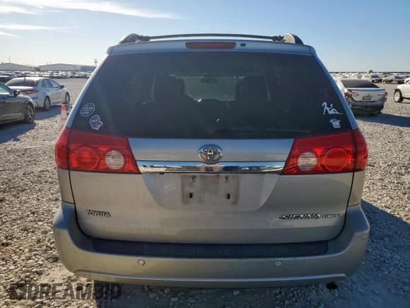 ✅ 2009 Toyota Sienna XLE • VIN: 5TDZK22C99S235124 • Lot: 85175145. Wystawiony na Copart z przebiegiem 309 951 mil. Bezpłatny archiwum sprzedaży aukcyjnych z USA i szczegółowy raport historii pojazdu na DreamBid. Zdjęcie 6.